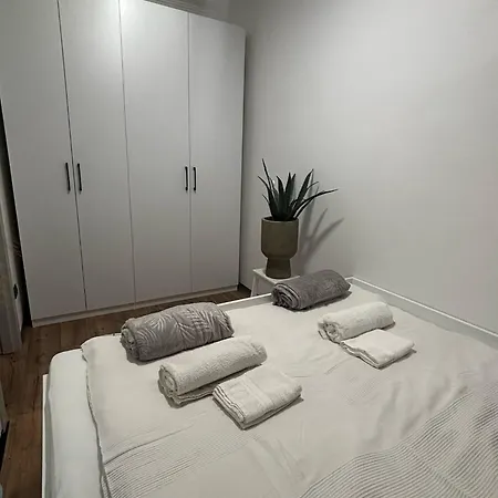 Taki Apartment *